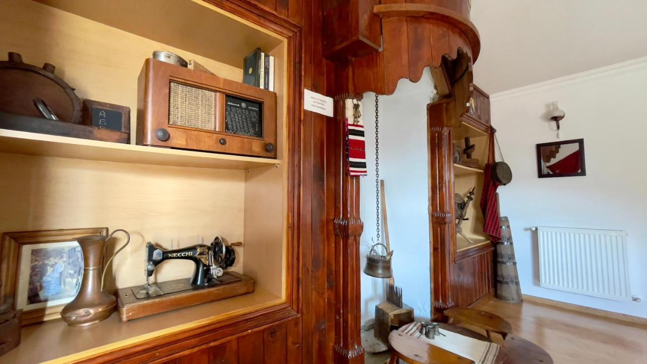 Iliikova House Hotel Kalofer Ngoại thất bức ảnh